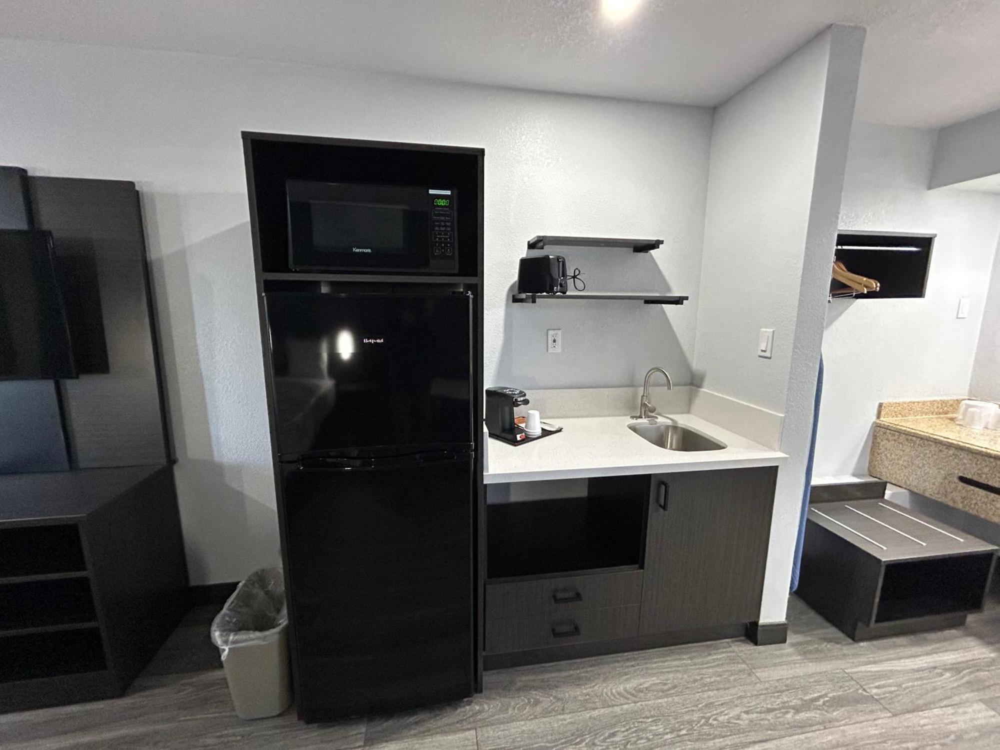 Studio 6 Bakersfield, Ca South Екстериор снимка