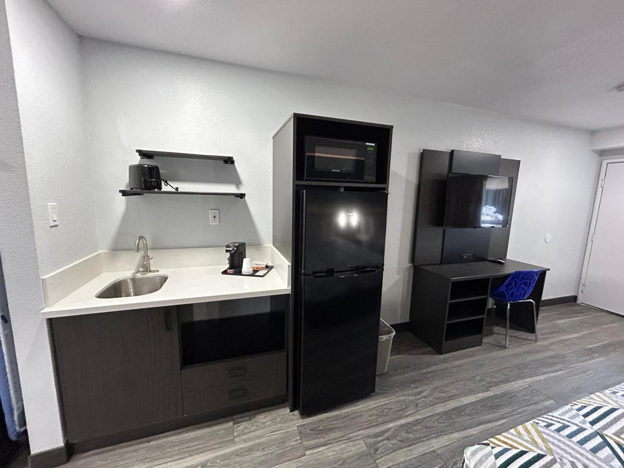 Studio 6 Bakersfield, Ca South Екстериор снимка