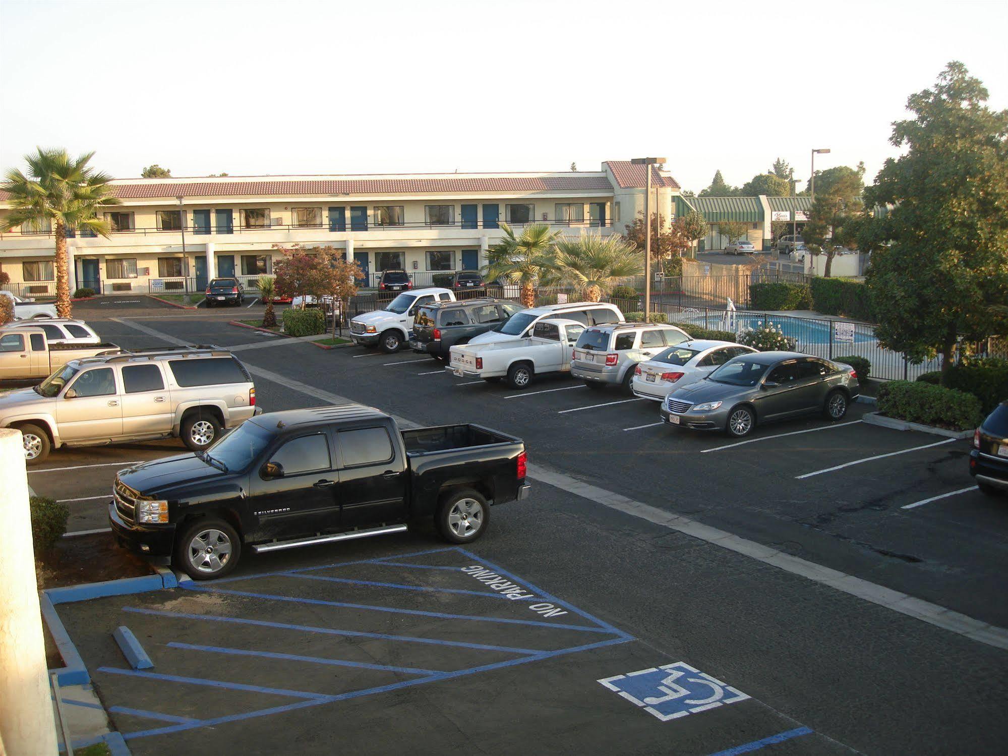 Studio 6 Bakersfield, Ca South Екстериор снимка