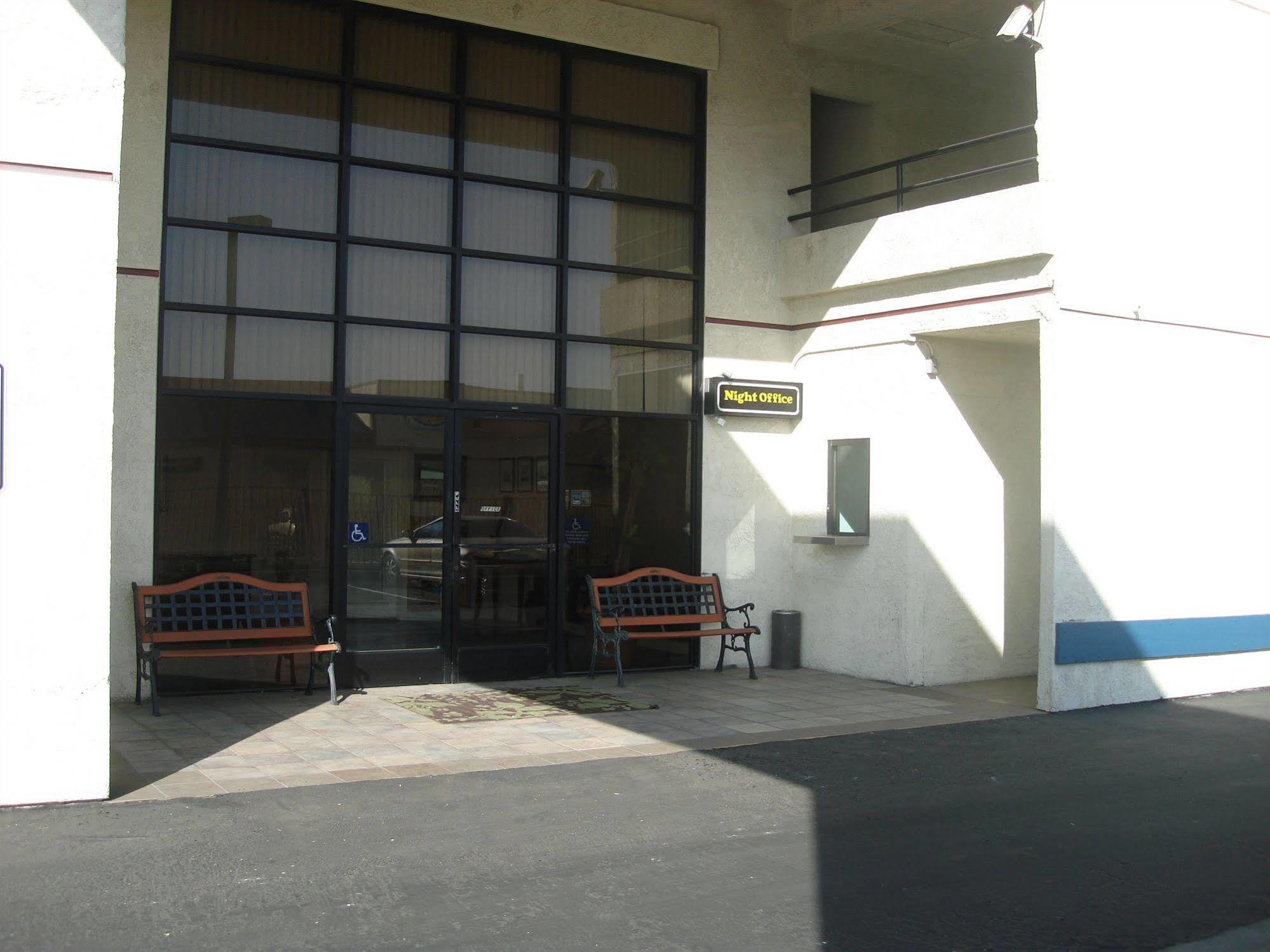 Studio 6 Bakersfield, Ca South Екстериор снимка